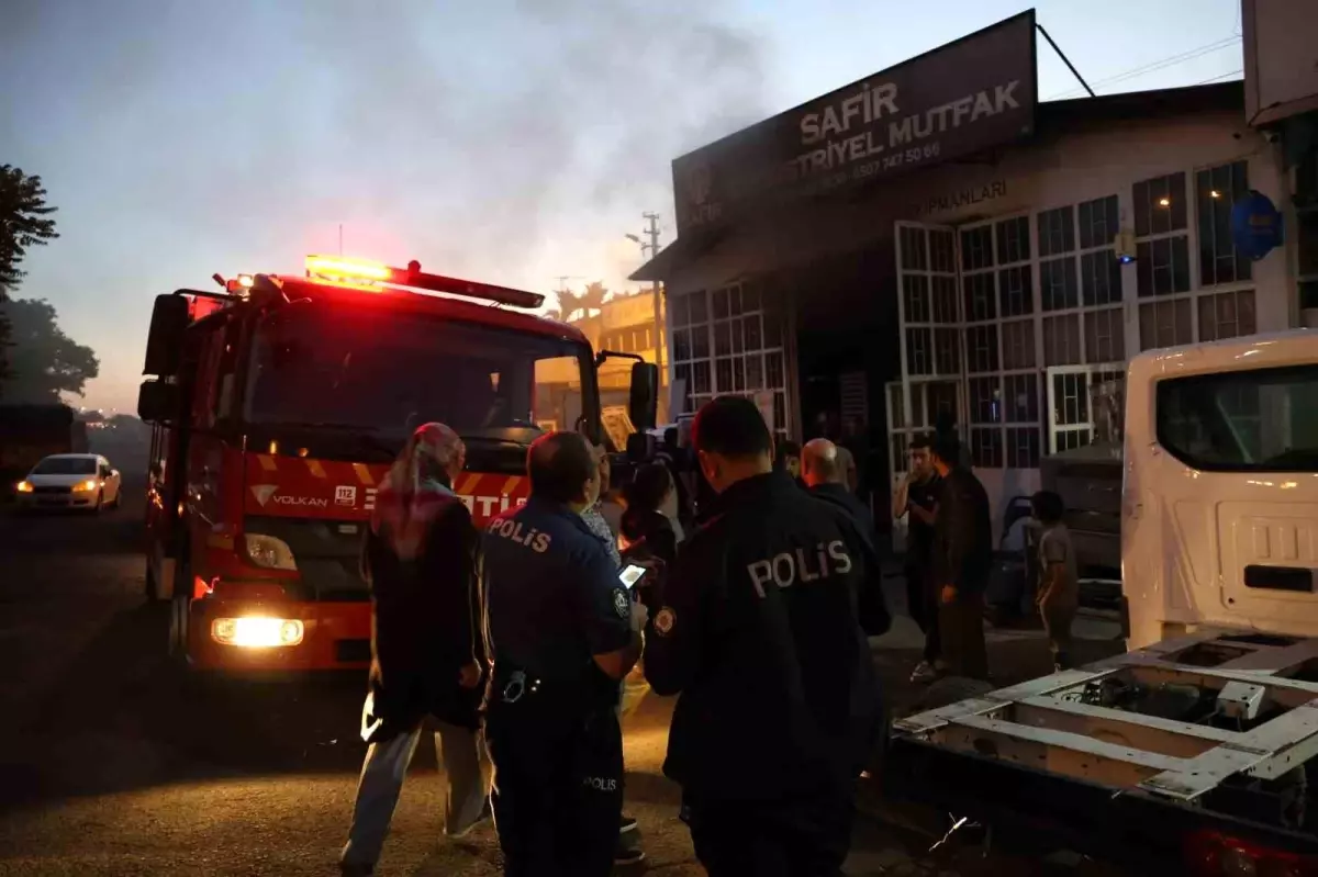 Nevşehir\'de Endüstriyel Mutfak Ekipmanları Satışında Yangın Çıktı
