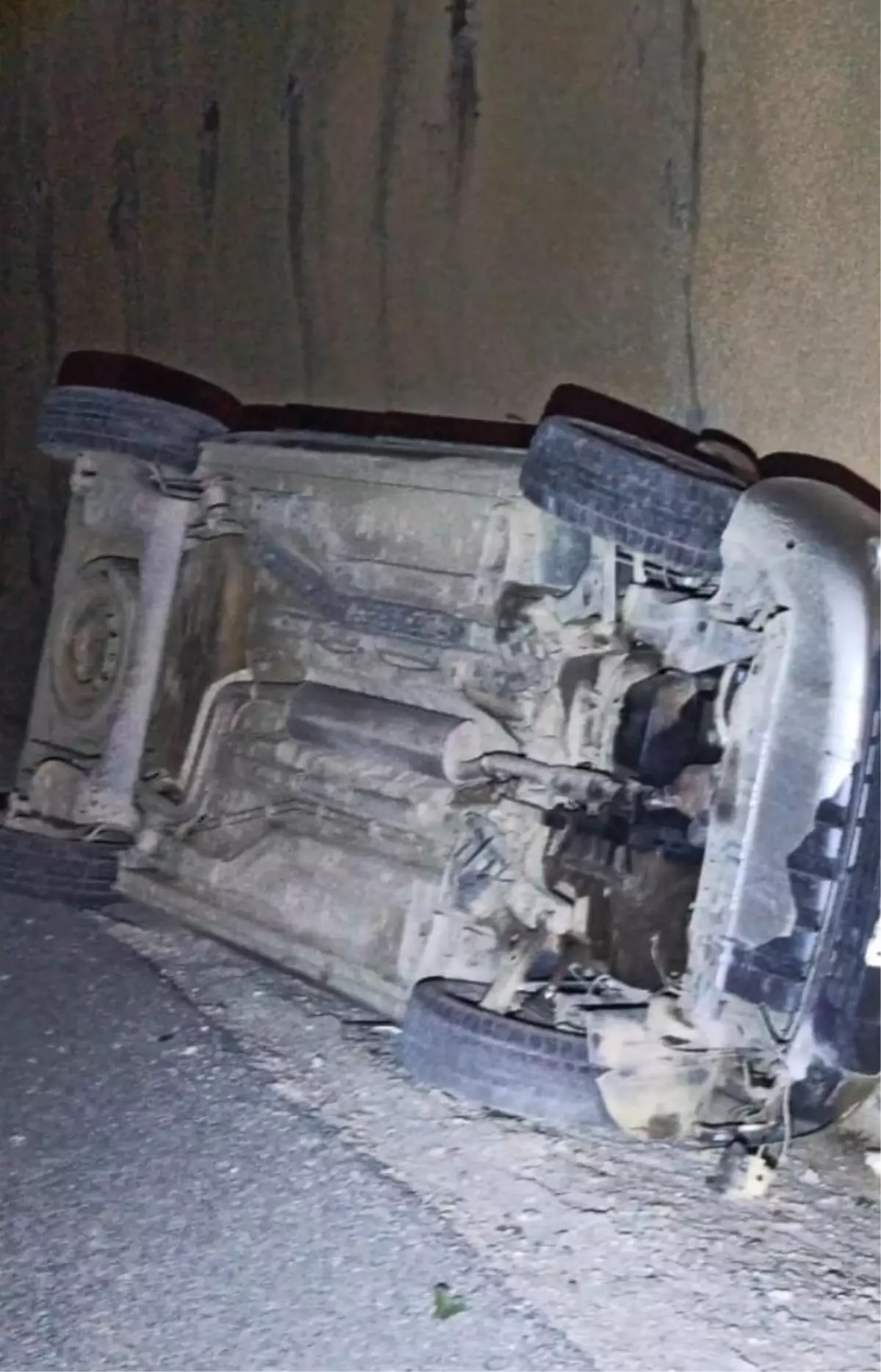 İnegöl\'de Kaza: İki Yaralı