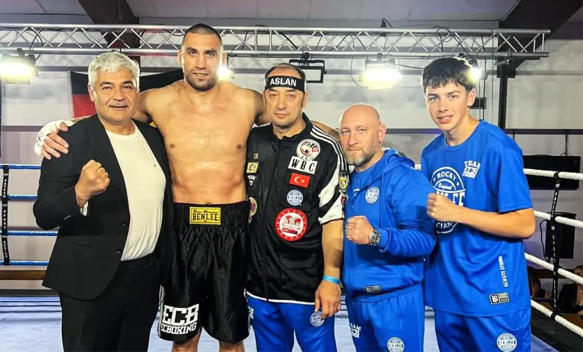 Viktor Faust, ABD\'li Rakibini Nakavt Etti