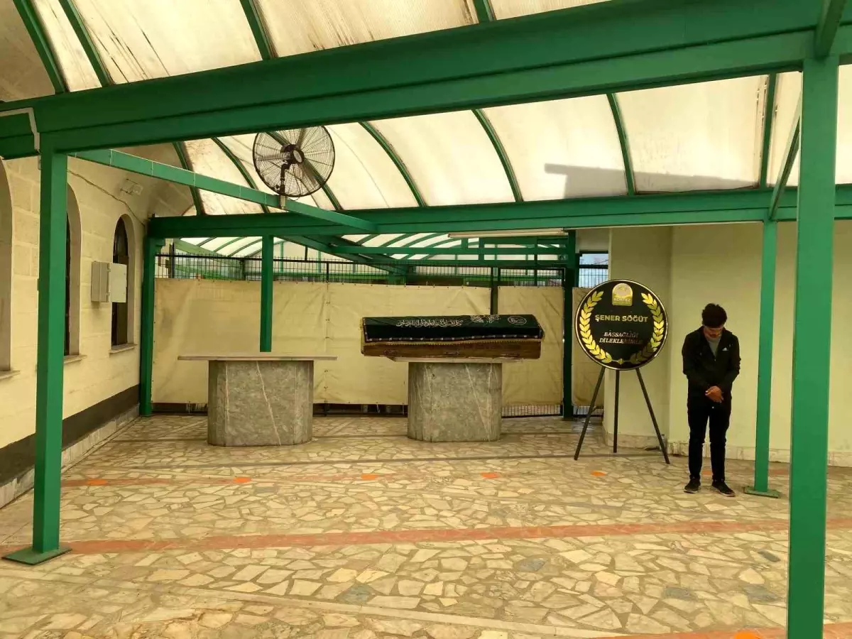 21 Yaşındaki Sağlık Çalışanı Görkem Şimşek Hayatını Kaybetti