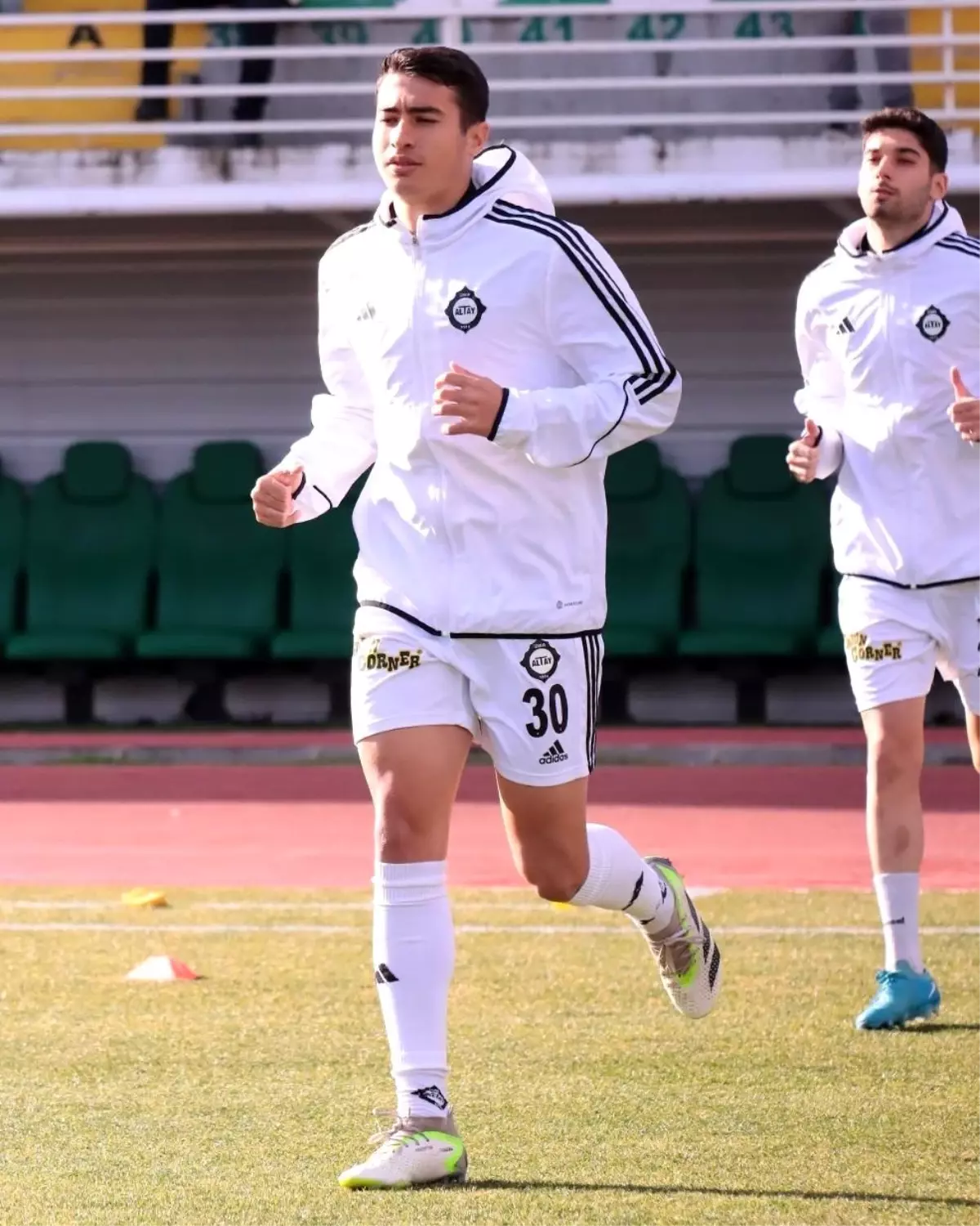Altay, Yunus Efe\'ye 4 Milyon TL Teklif Etti