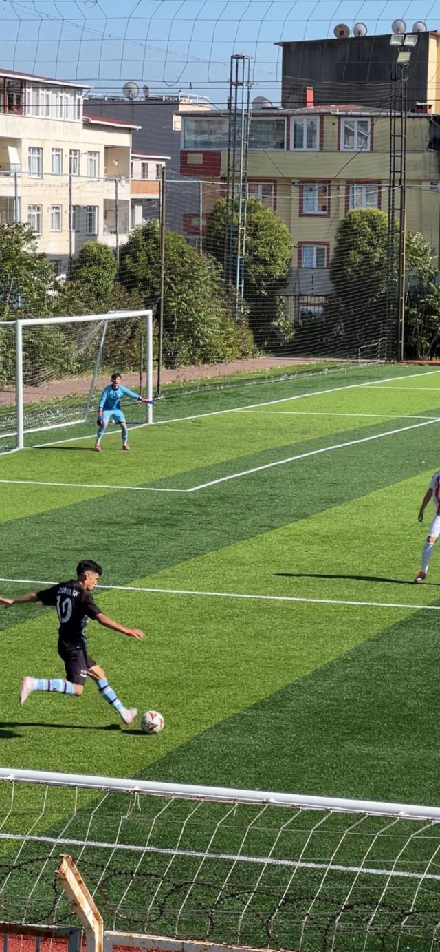 Altyapı liginde dengeleri değiştiren transfer Altyapı liginde dengeleri değiştiren transfer