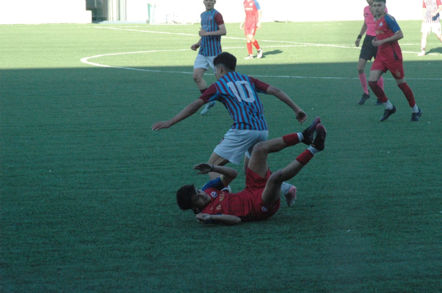 Altyapı liginde dengeleri değiştiren transfer Altyapı liginde dengeleri değiştiren transfer