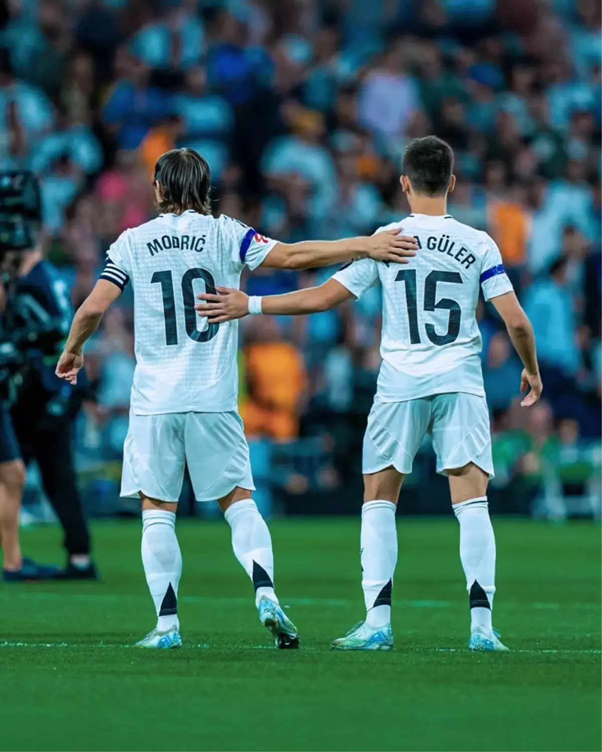 Arda Güler, Modric\'in Formasını Alabilir