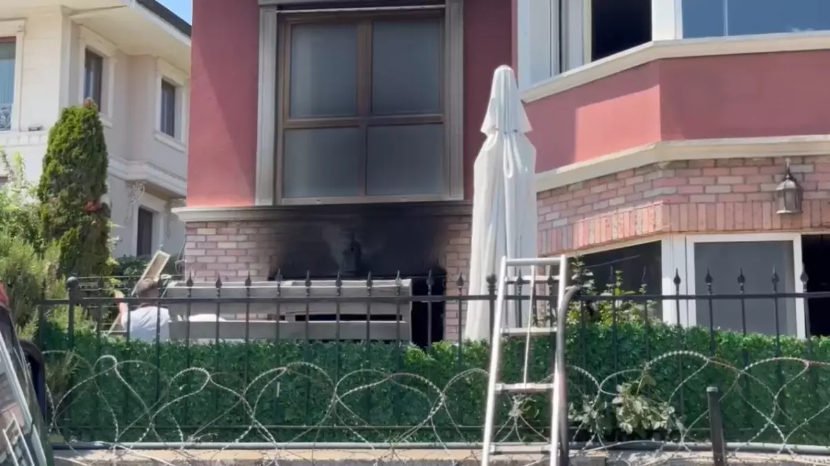 Sarıyer\'de Villa Yangını