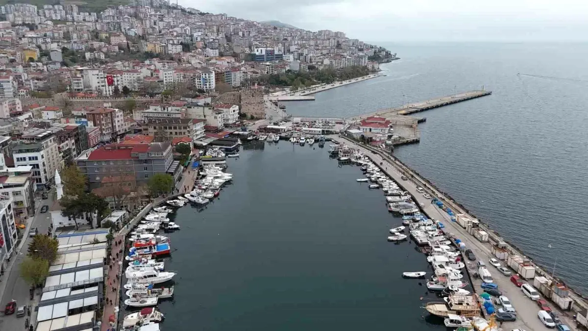 Sinop\'ta 80 Bin 450 Araç Trafikte