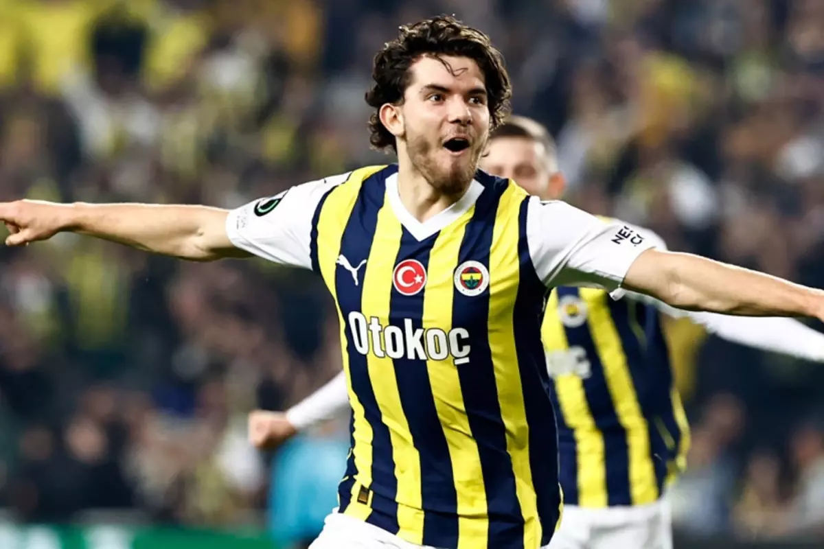 Valizlerini bile topladı! Ferdi Kadıoğlu Süper Lig\'e geri dönüyor