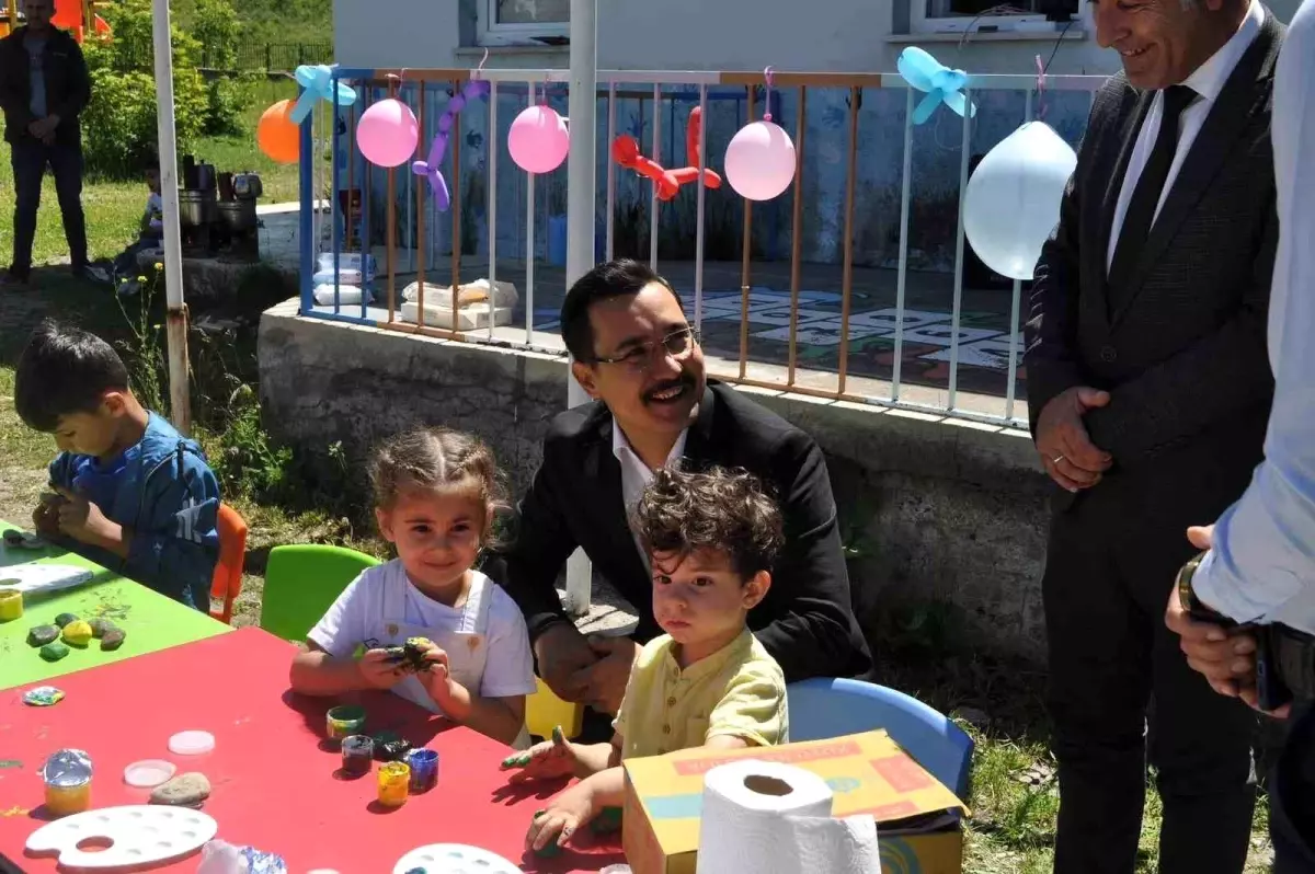 Akyaka\'da Renkli Çocuk Şenlikleri!