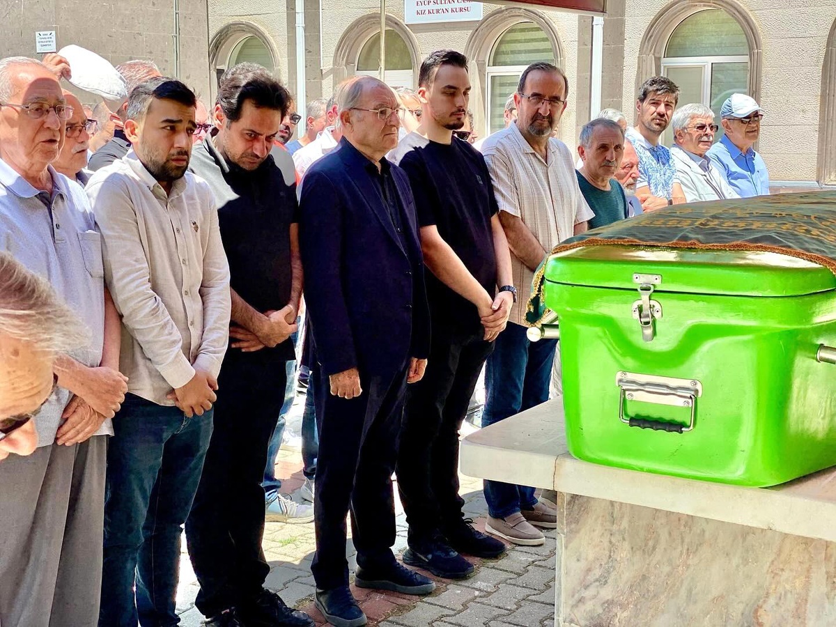 Denizli Büyükşehir Belediye Başkan Vekili Ali Marım\'ın Amcaoğlu Fikret Marım Hayatını Kaybetti