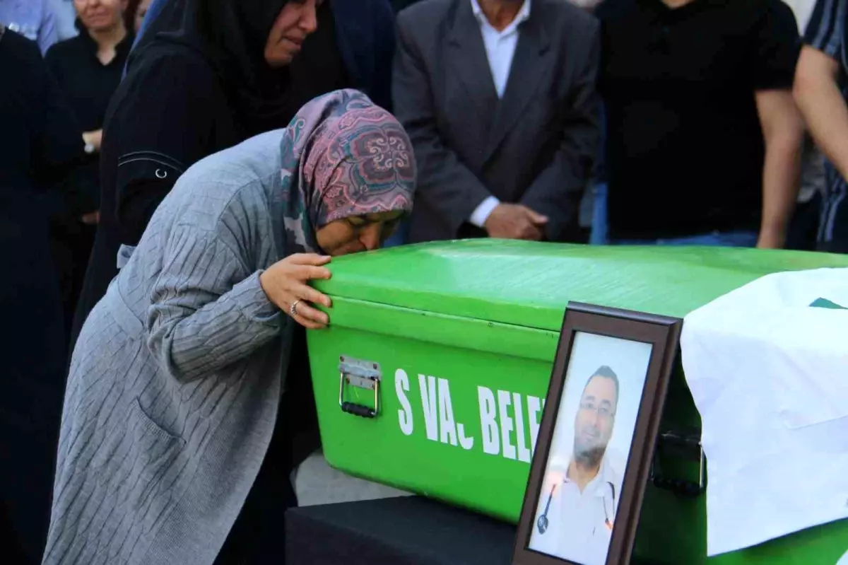 Sivas\'ta Beyin Tümörü Tedavisi Gören Doktor Hayatını Kaybetti