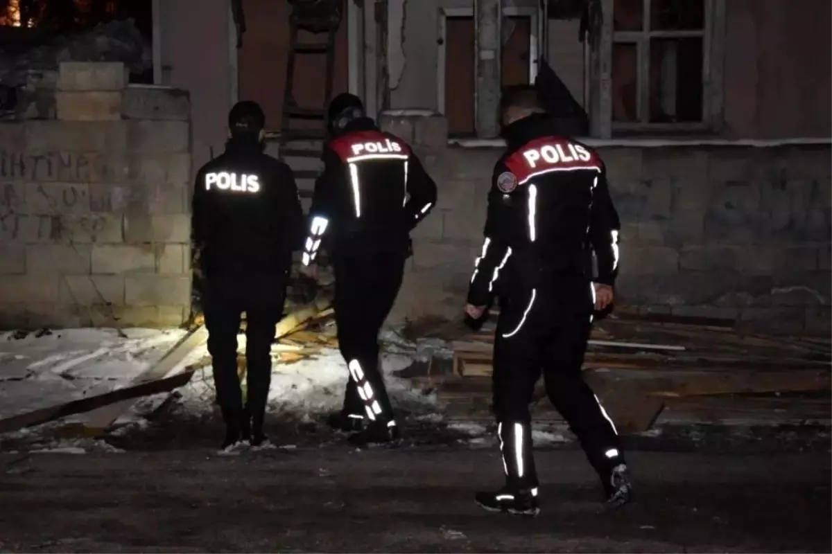 Erzincan\'da 17 Aranan Şahıs Yakalandı