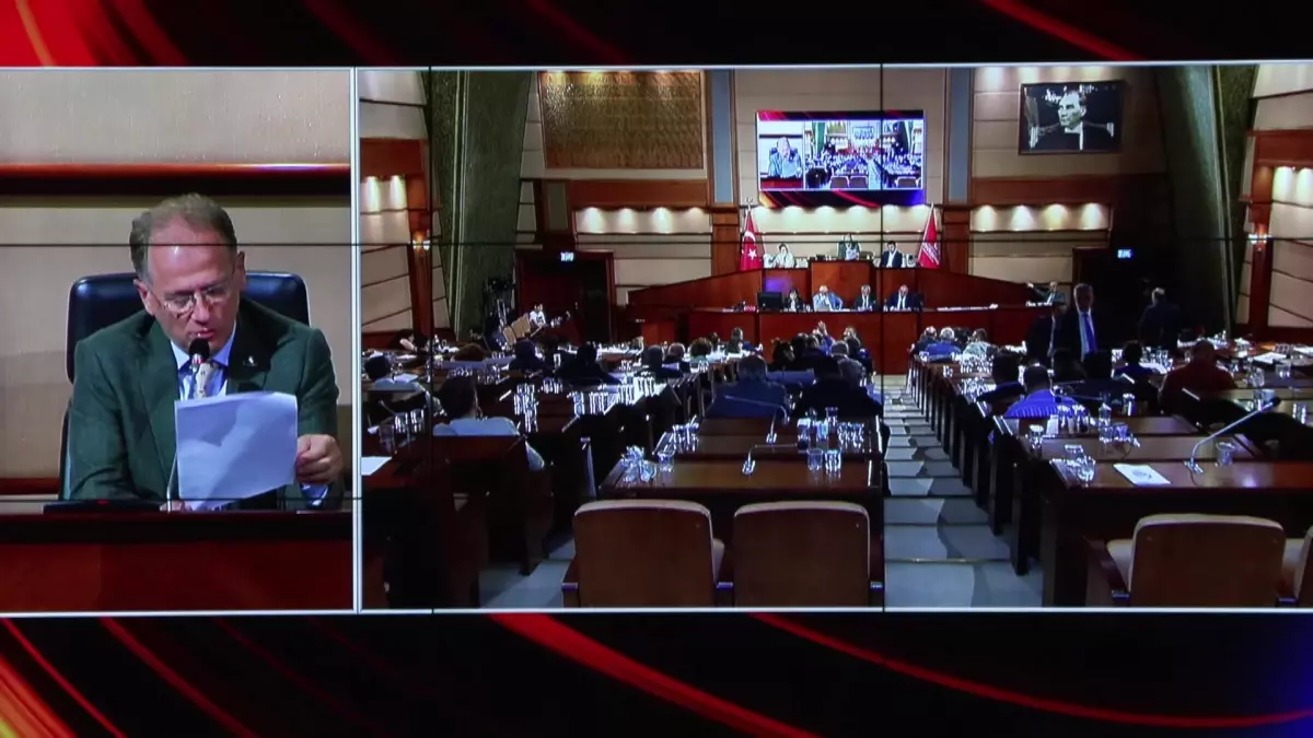 İBB Meclisinde Gerilimli Anlar