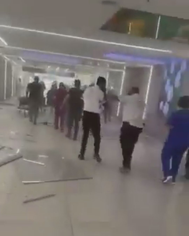İran, Tel Aviv'i böyle vurdu! Füzelerdeki resim detayı dikkat çekti