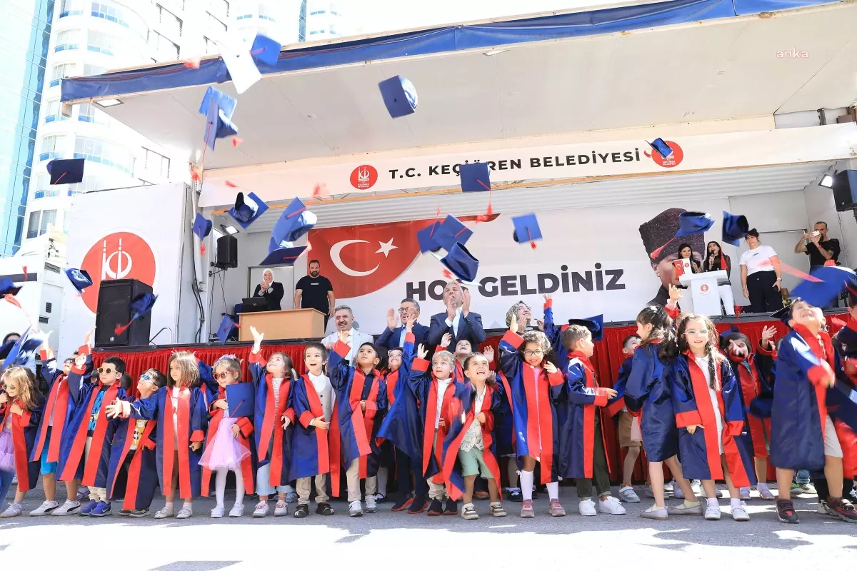 Keçiören\'de Mezuniyet Heyecanı: 59 Minik Öğrenci Kep Fırlattı