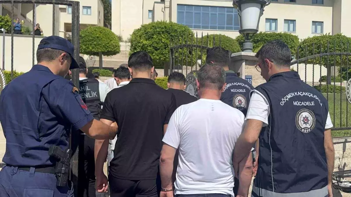 Marmaris\'te Düzensiz Göçmen Operasyonu