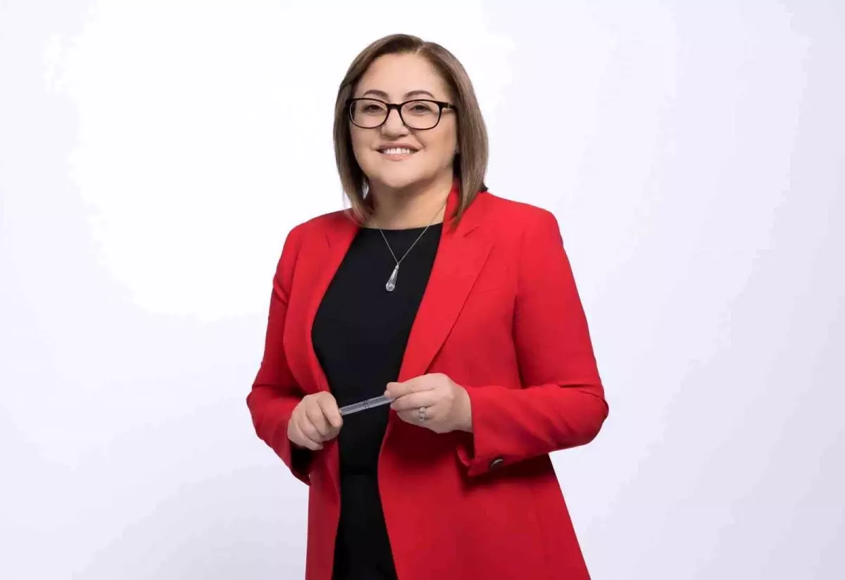 Fatma Şahin, Türkiye\'nin En Başarılı Büyükşehir Belediye Başkanı Seçildi