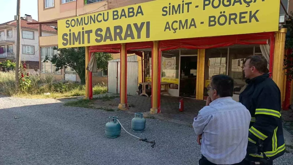Bucak\'ta Simit Fırınında Yangın Sönümlendi