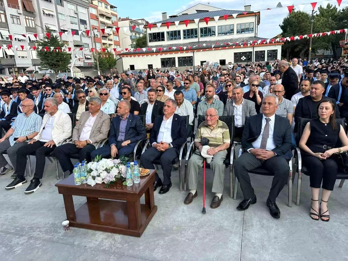 93 Yaşındaki Mehmet Tutar, İlk Mezunlar Arasında Tek Kalan