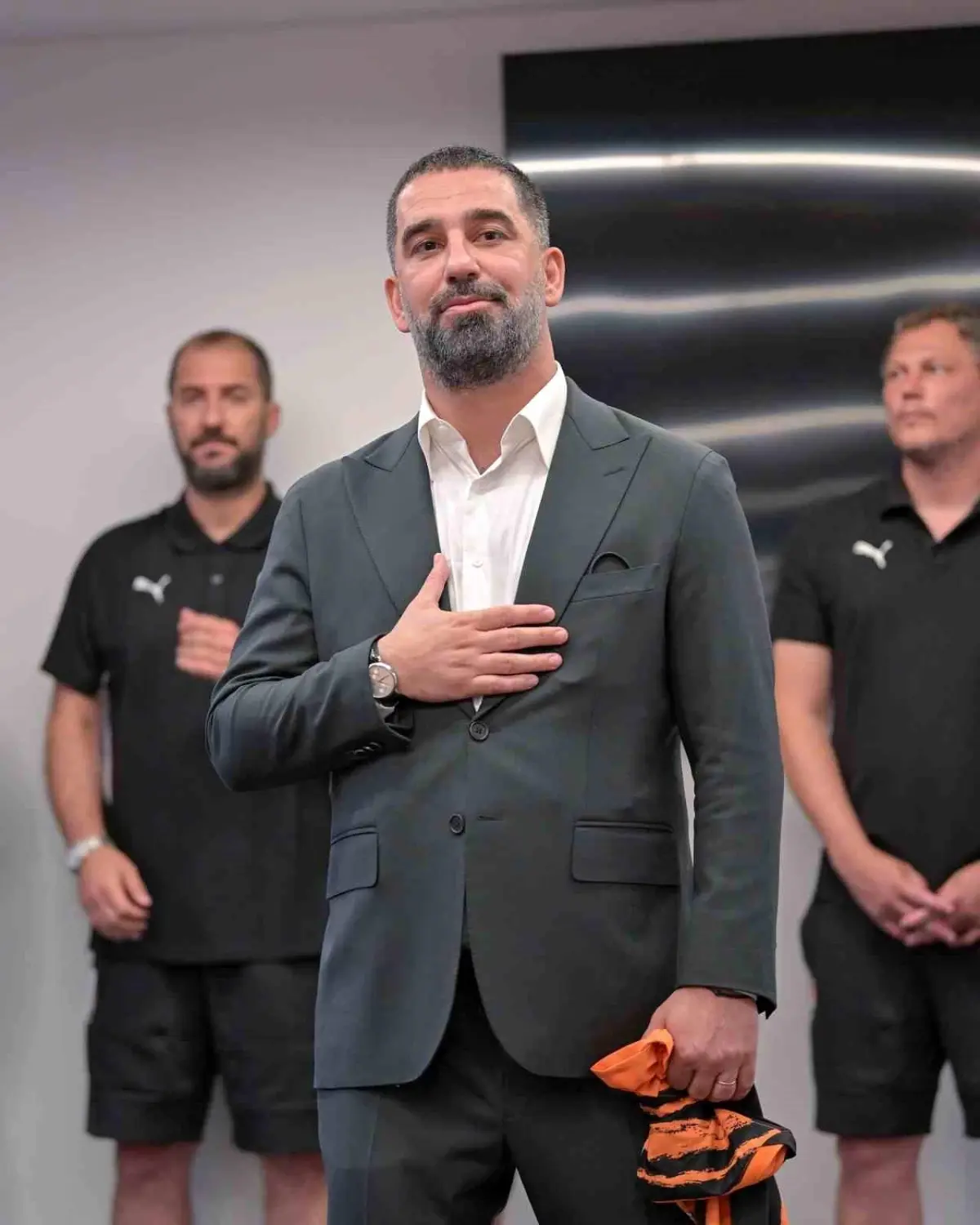Arda Turan, Shakhtar Donetsk\'te Futbolcularla Buluştu