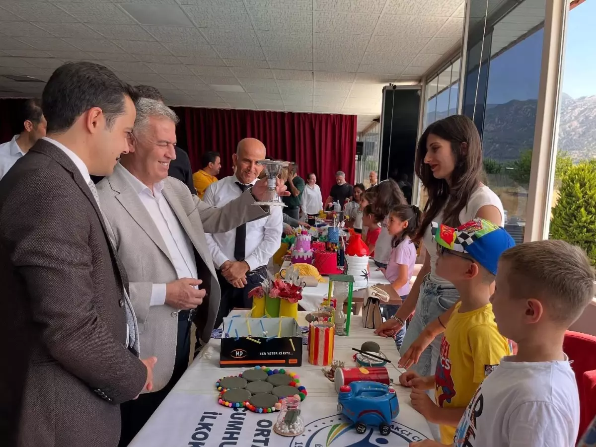 Buharkent\'te Sıfır Atık Sergisi Açıldı