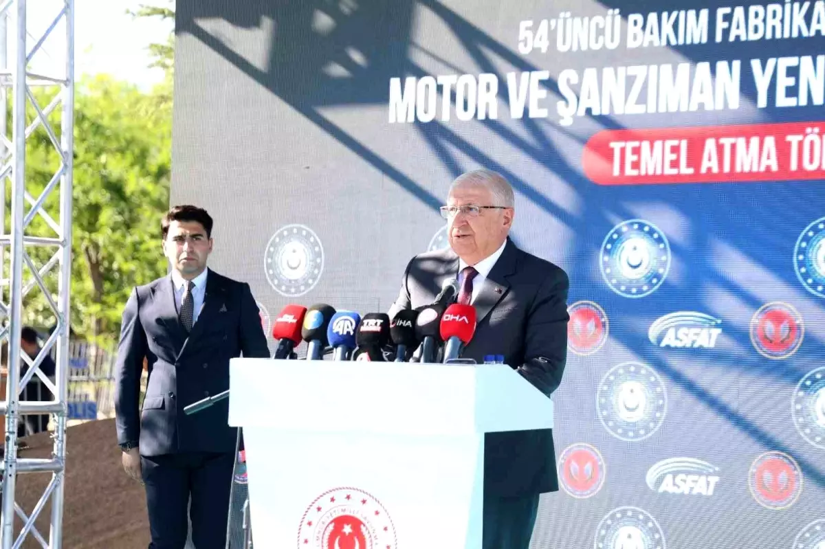 Bakan Güler: "Yaşadığımız stratejik coğrafya, yerli ve milli savunma ürünleriyle donatılmış etkin ve caydırıcı bir orduya sahip olmamızı mecburi...