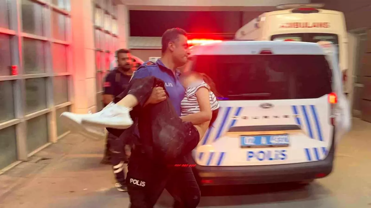 Polisten Örnek Davranış: Baygın Kızı Hastaneye Kaldırdılar