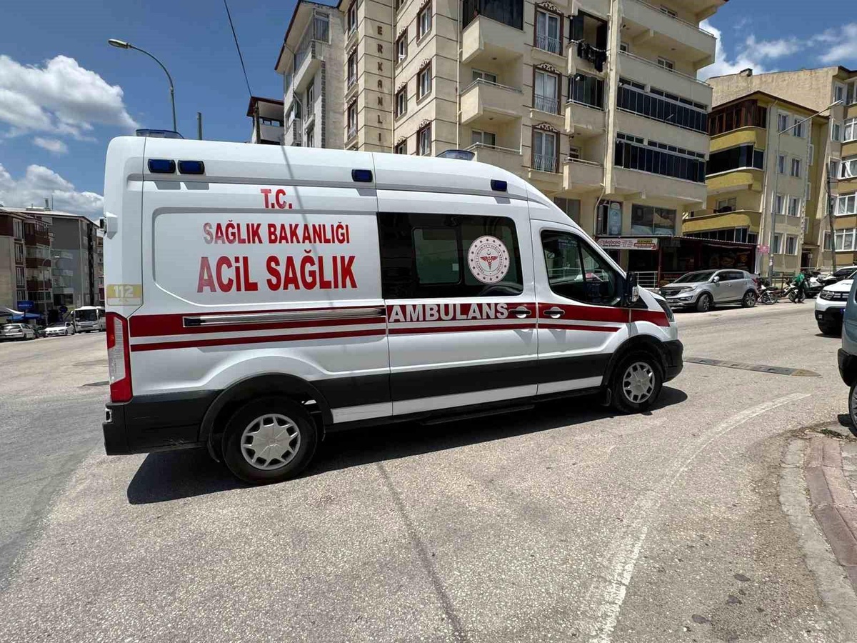 Bilecik\'te otomobil çarpan çocuk yaralandı