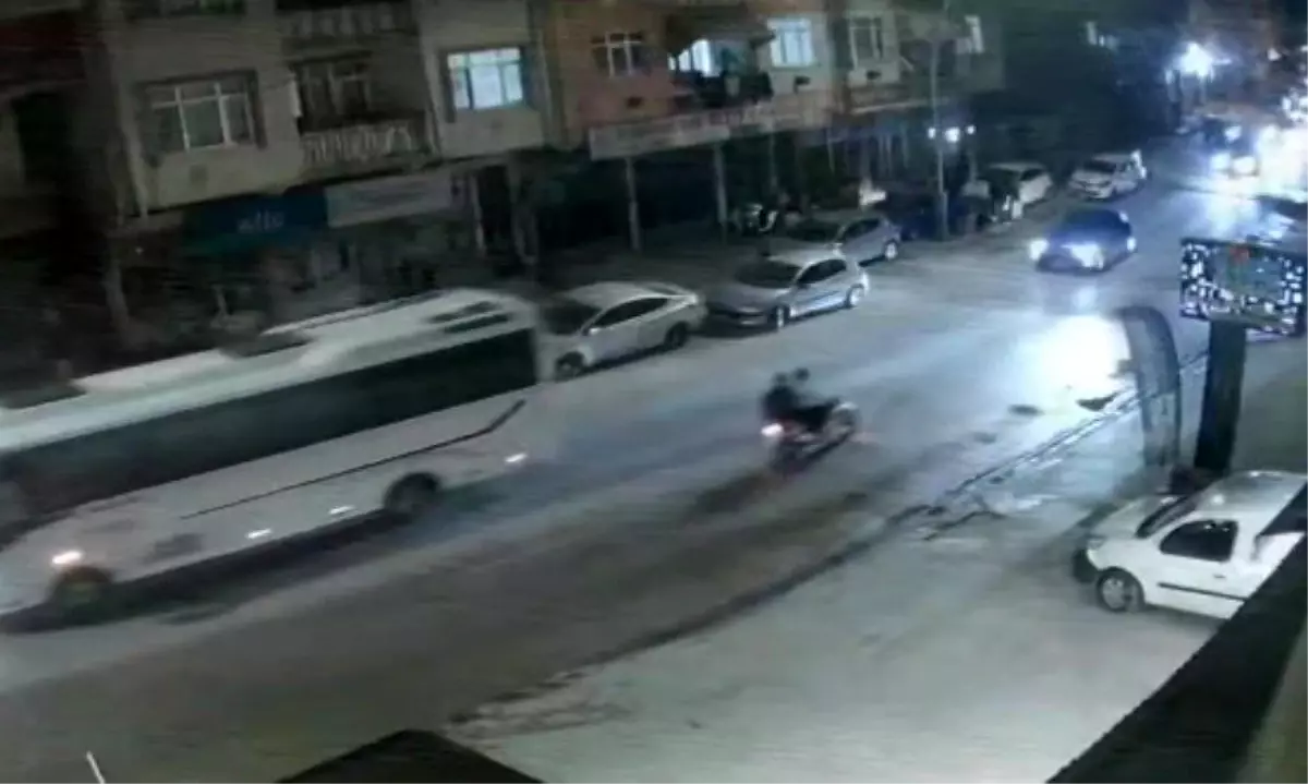 Siyah otomobil cinayete teşebbüs mü etti?