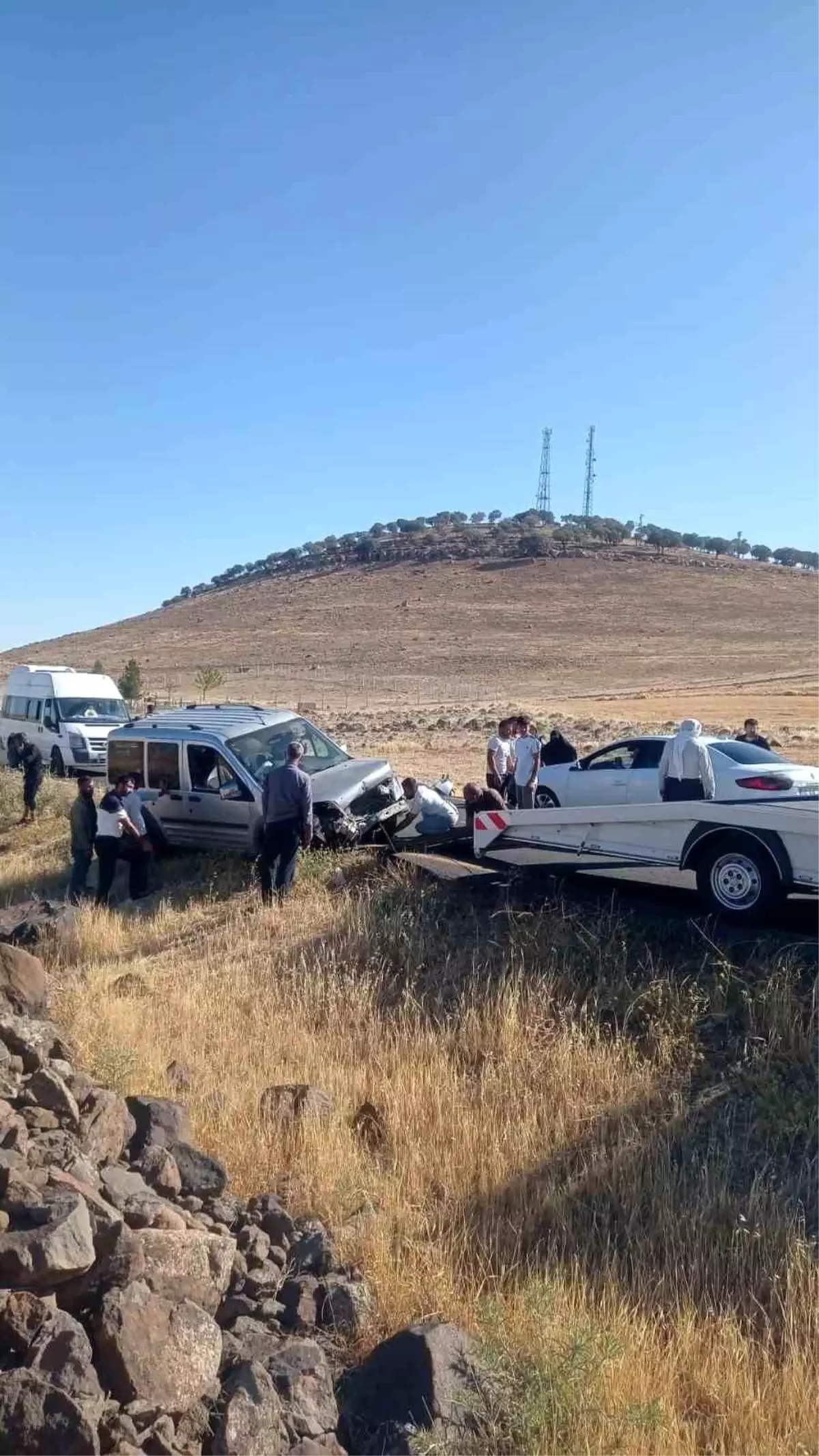 Diyarbakır\'da Trafik Kazası: Sürücü Yaralandı