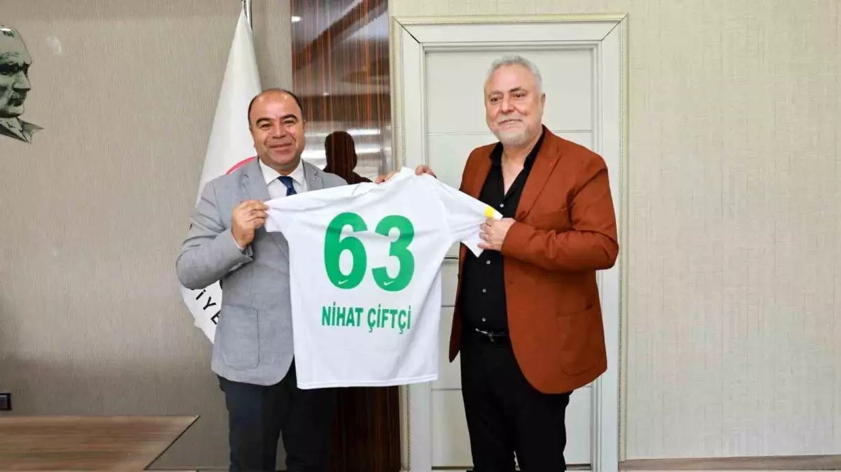 Başkan Çiftçi\'nin Şanlıurfaspor Kombine Kartlarını İade Etmesi Tepki Topladı