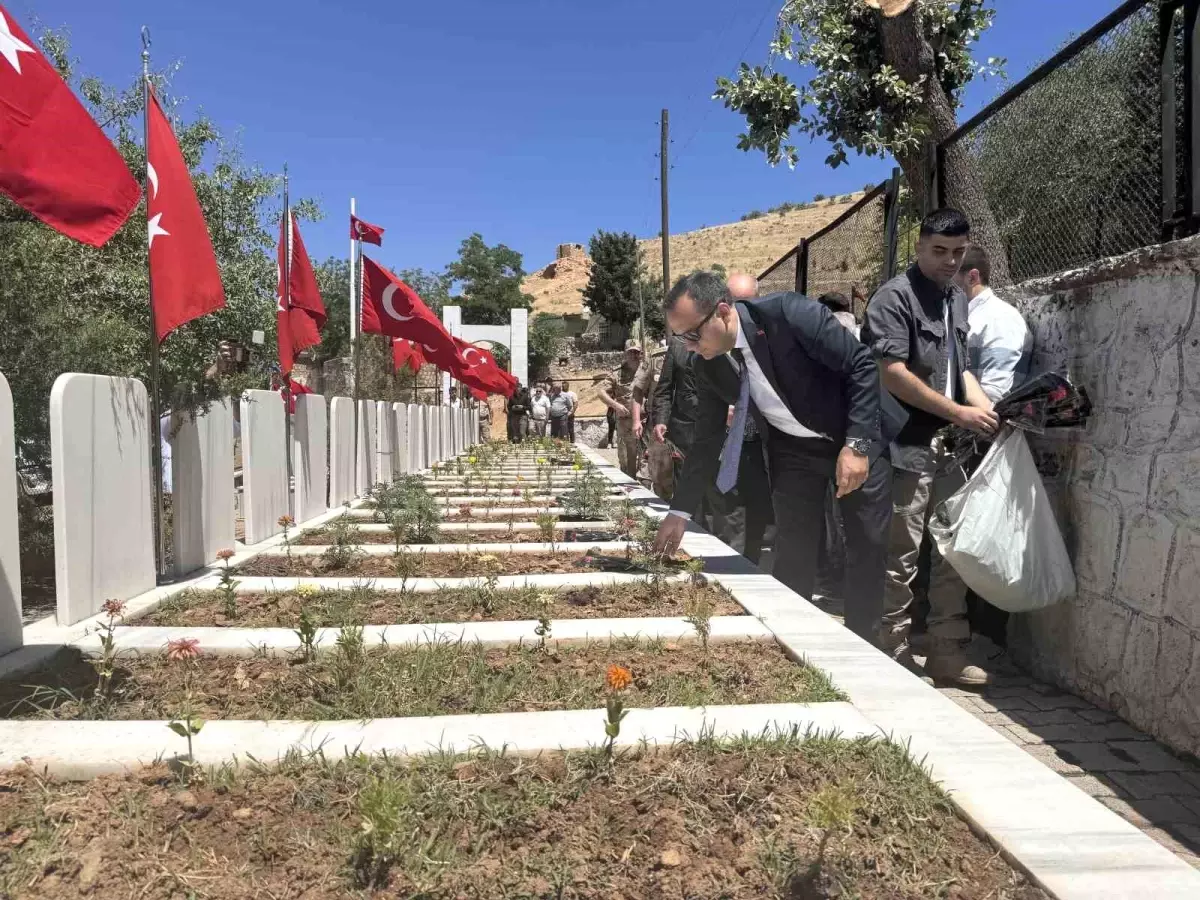 Mardin\'de 38 yıl önce PKK\'lı teröristlerce katledilen 30 kişi anıldı