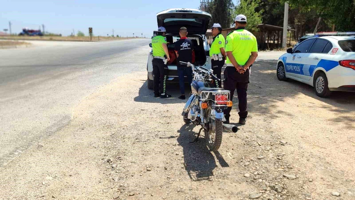 Hatay\'da Motosikletle Ölümle Oynayan Şahsa Cezai İşlem