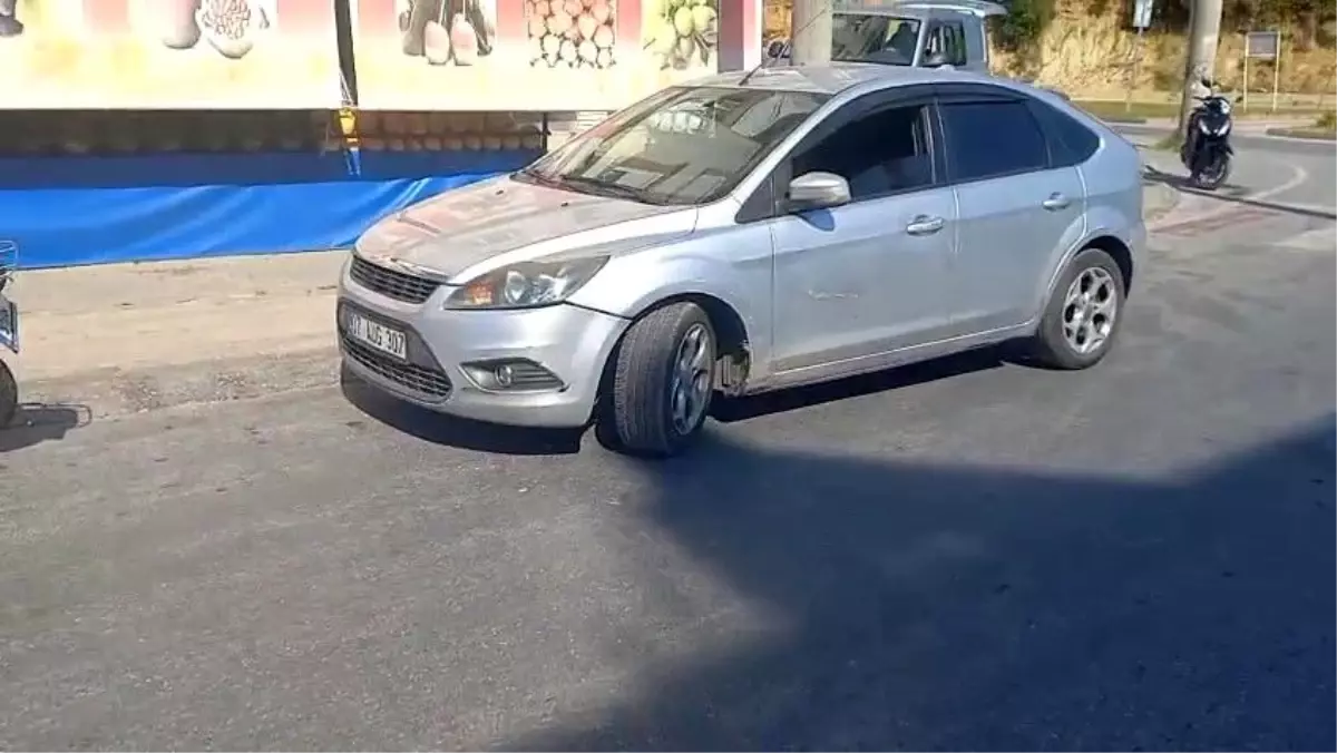 Manavgat\'ta Otomobil ile Motosiklet Çarpıştı