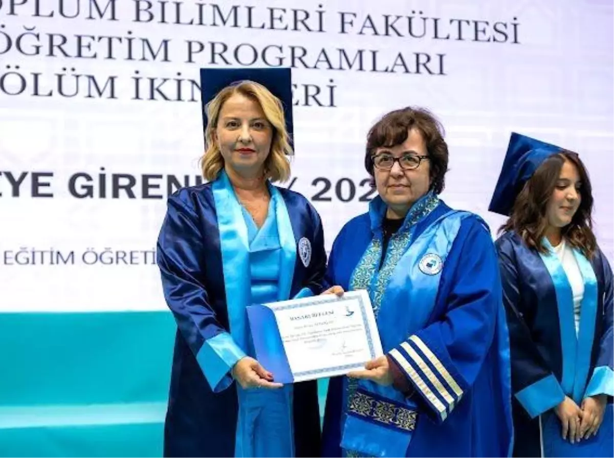 Elvan Aydoğan: 31 Yıl Sonra Üniversite Mezunu
