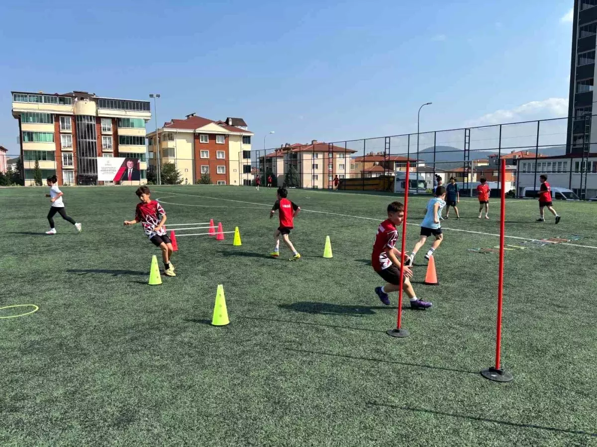 Bilecik Futbol Akademi\'de Gençler Hırslı