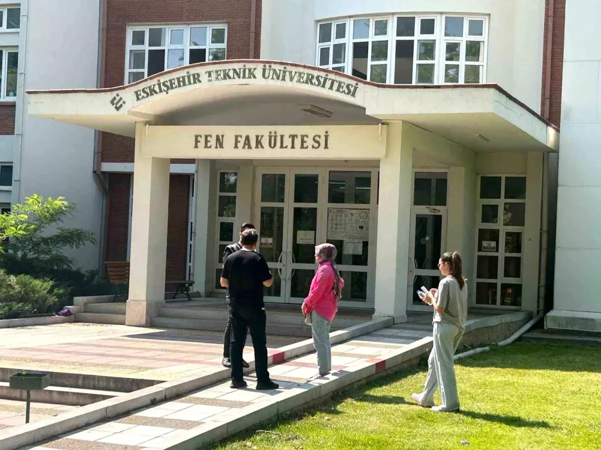 YKS\'ye Geç Kalan Kadın Aday Sınava Alınmadı