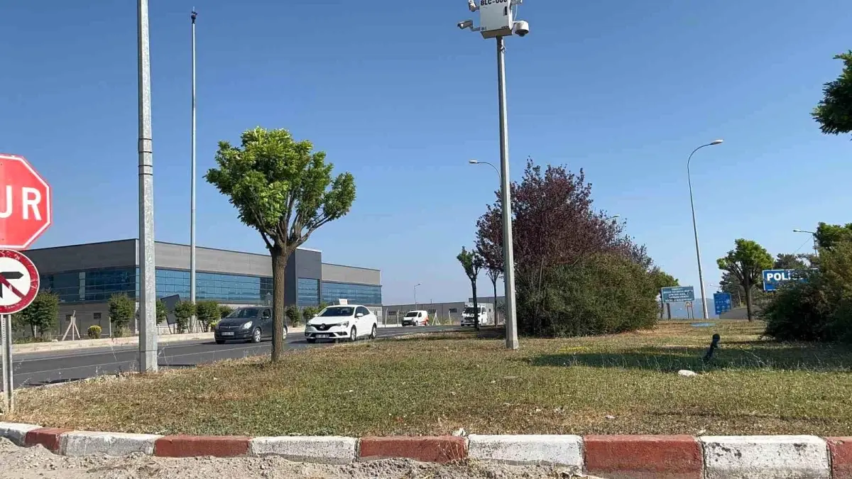 Bilecik\'te Kazalar Kavşağı Trafik Işığı İstiyor