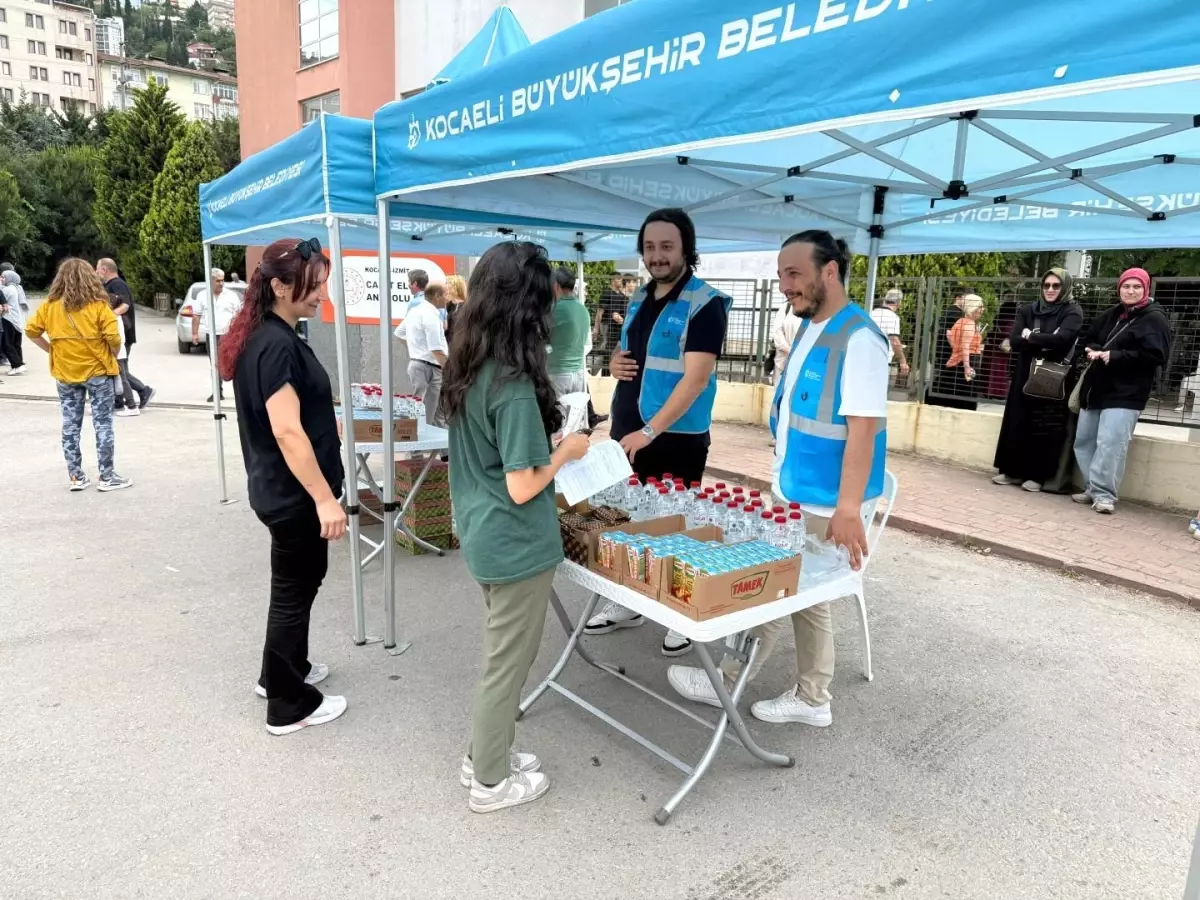 Kocaeli Büyükşehir Belediyesi\'nden YKS\'ye Özel Destek