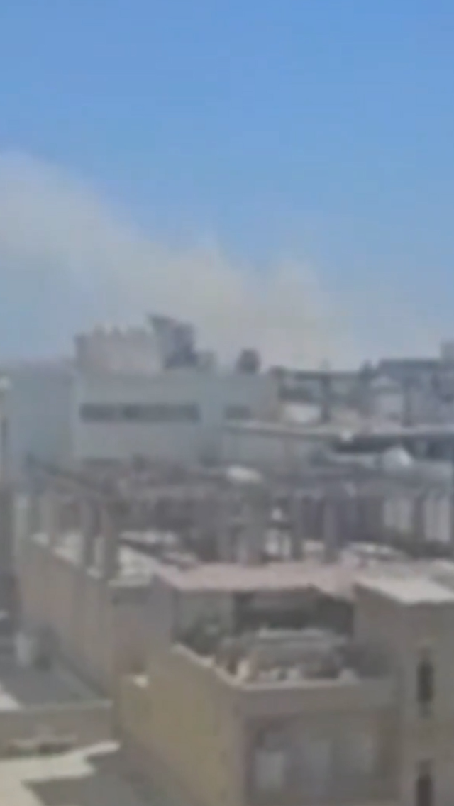 İsrail'den İran'ın stratejik noktasına saldırı! Şiddetli patlamalar meydana geldi