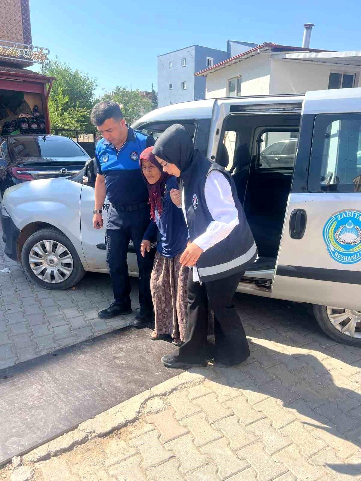 Reyhanlı Belediyesi\'nden Yaşlı Kadına Merhamet Eli