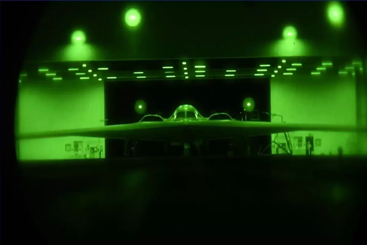 ABD, İran saldırısında kullanılan B-2 bombardıman uçaklarına ait görüntülerini paylaştı