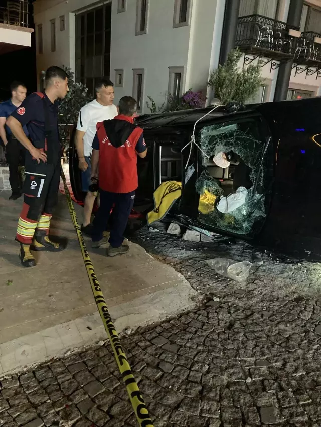 Genç iş insanı feci kazada hayatını kaybetti, eşi ağır yaralandı