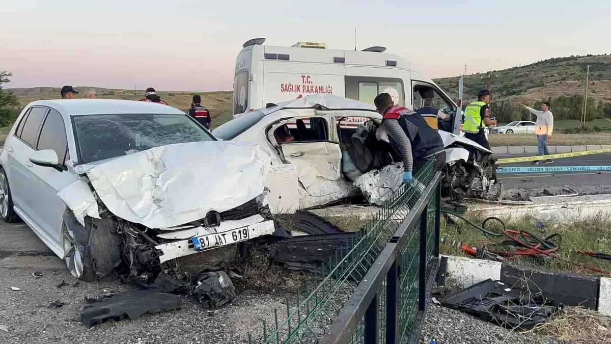 Yozgat\'ta Trafik Kazası: Çift Hayatını Kaybetti