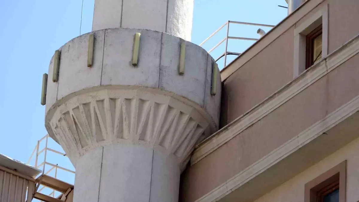 Pendik\'te İlginç Cami ve Kuran Kursu Tasarımı