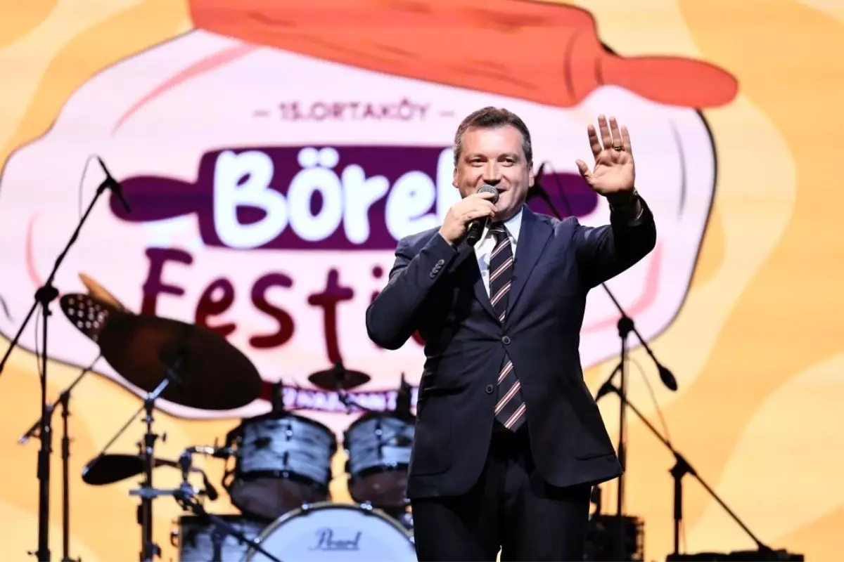 Silivri\'de 15. Ortaköy Börek Festivali coşkuyla gerçekleşti