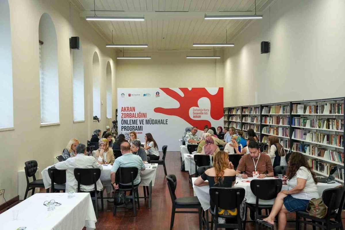 TÜRGEV, Akran Zorbalığını Önlemek İçin Program Başlattı