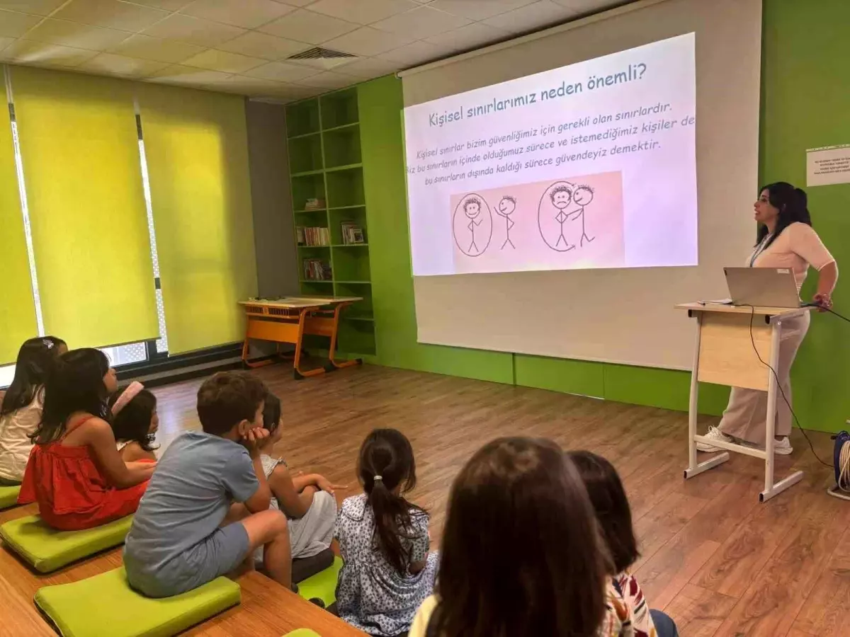 Maltepe\'de Çocuklara Mahremiyet Bilinci Semineri