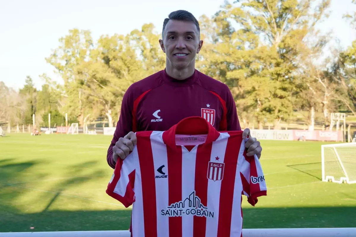 Fernando Muslera Estudiantes\'e imzayı attı