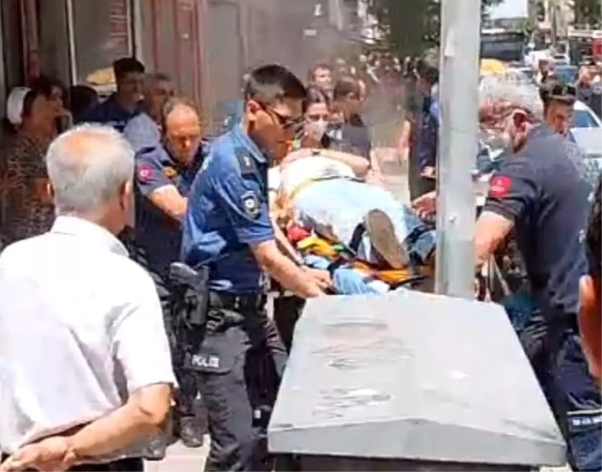 Manisa\'da Apartman Asansöründe Yangın: Mahsur Kalan Vatandaş Kurtarıldı