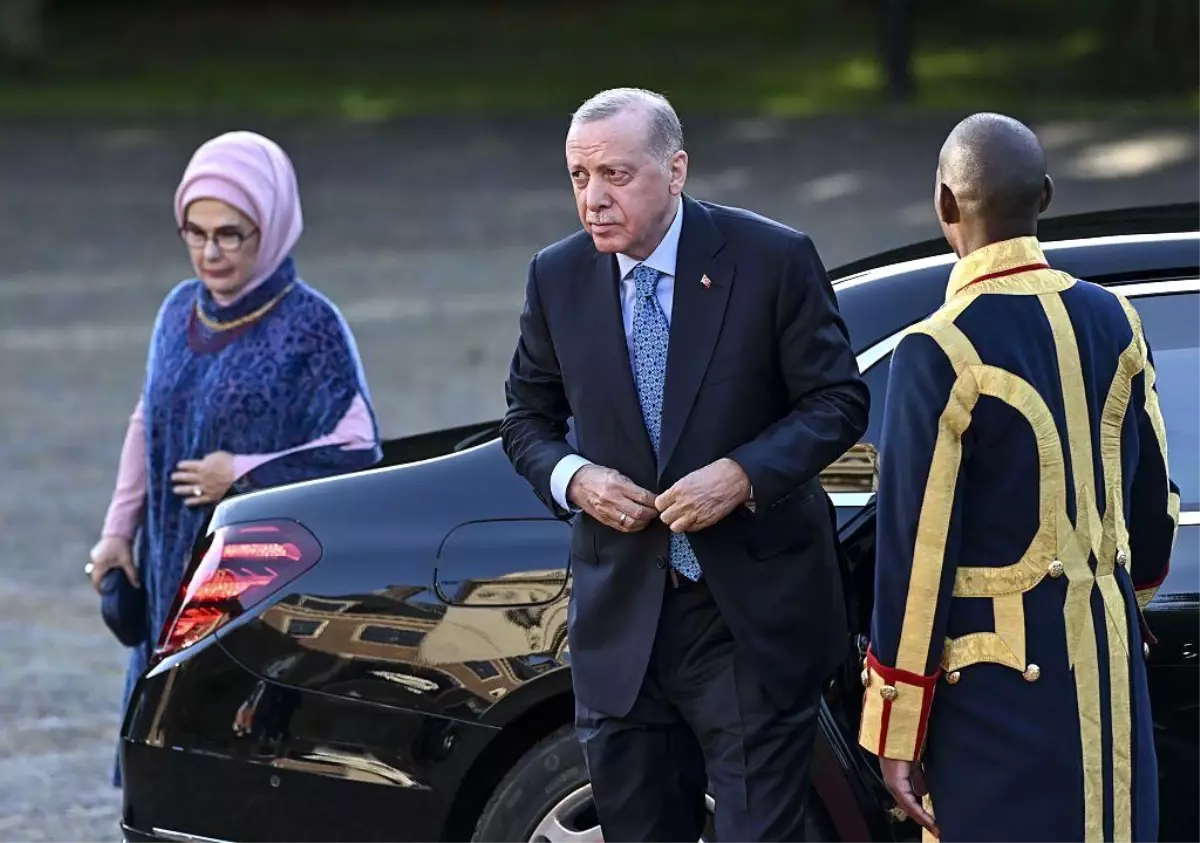 NATO Zirvesi\'nde Savunma Harcamaları Tartışılıyor